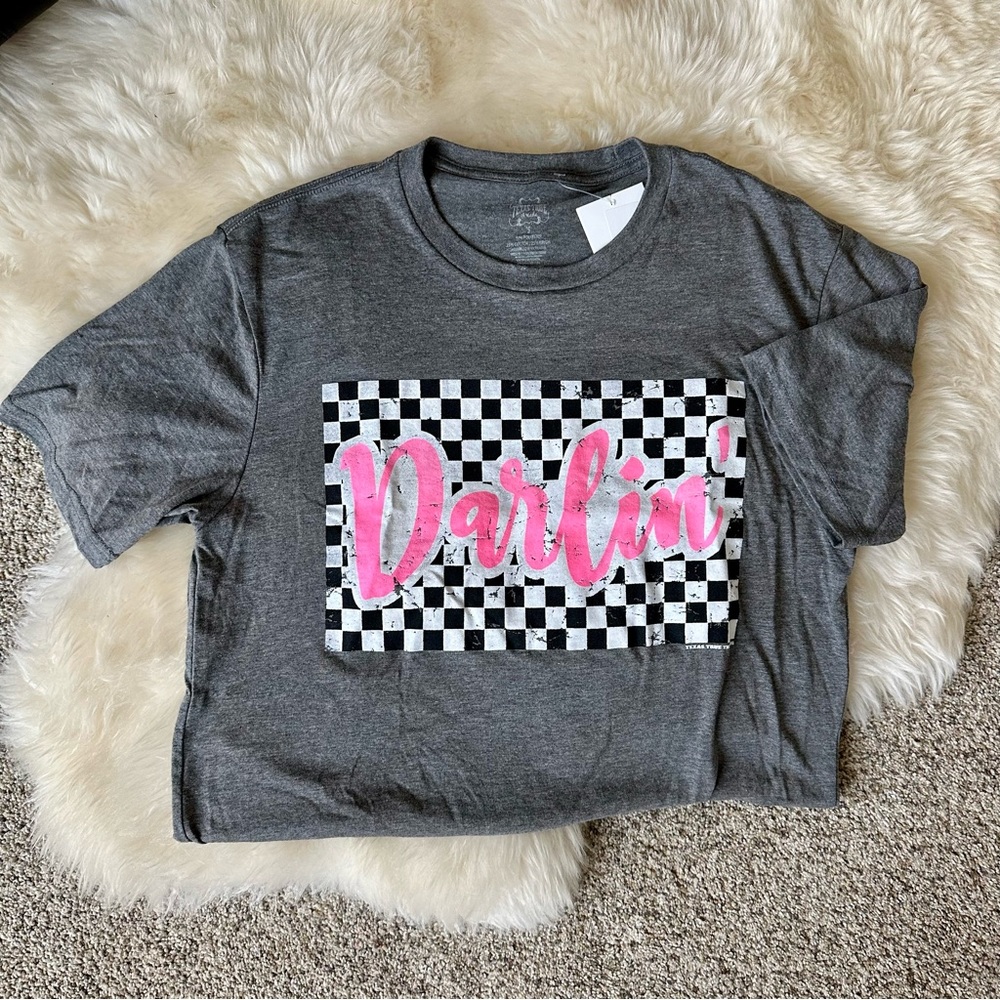 Darlin T 💖 NWT